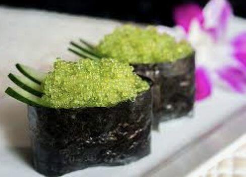 Tobiko Nigiri