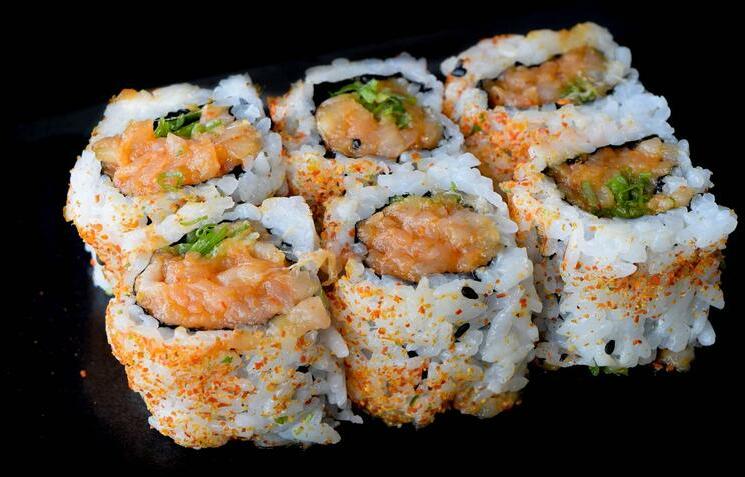 Spicy Yellowtail Roll(6pcs)